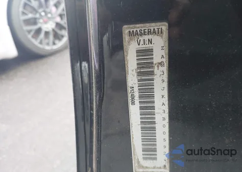 2011 Maserati Quattroporte S из США, поврежденный, VIN ZAM39JKA3B0059248